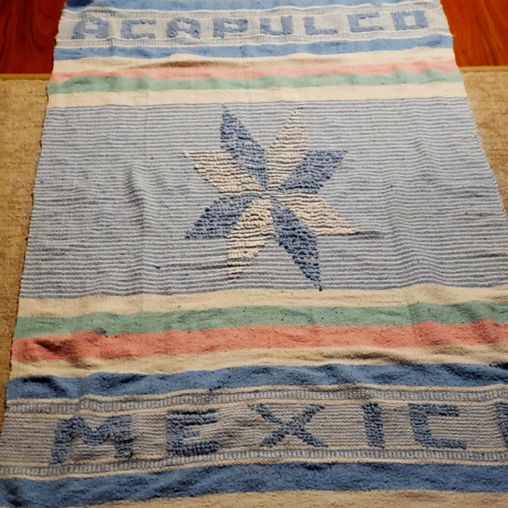 Vintage 100% Mexican cotton, hand made in Mexico vintagesoft warm blanket.